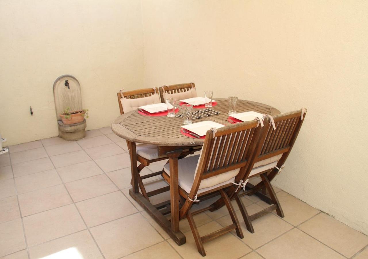 Agreable Maison De Ville Eyragues エクステリア 写真