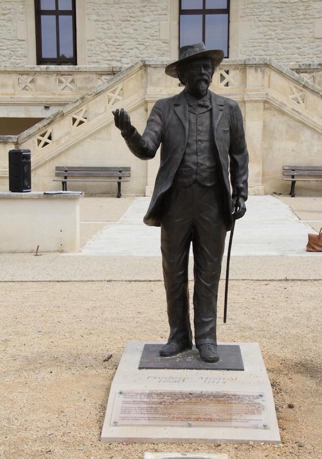 Agreable Maison De Ville Eyragues エクステリア 写真